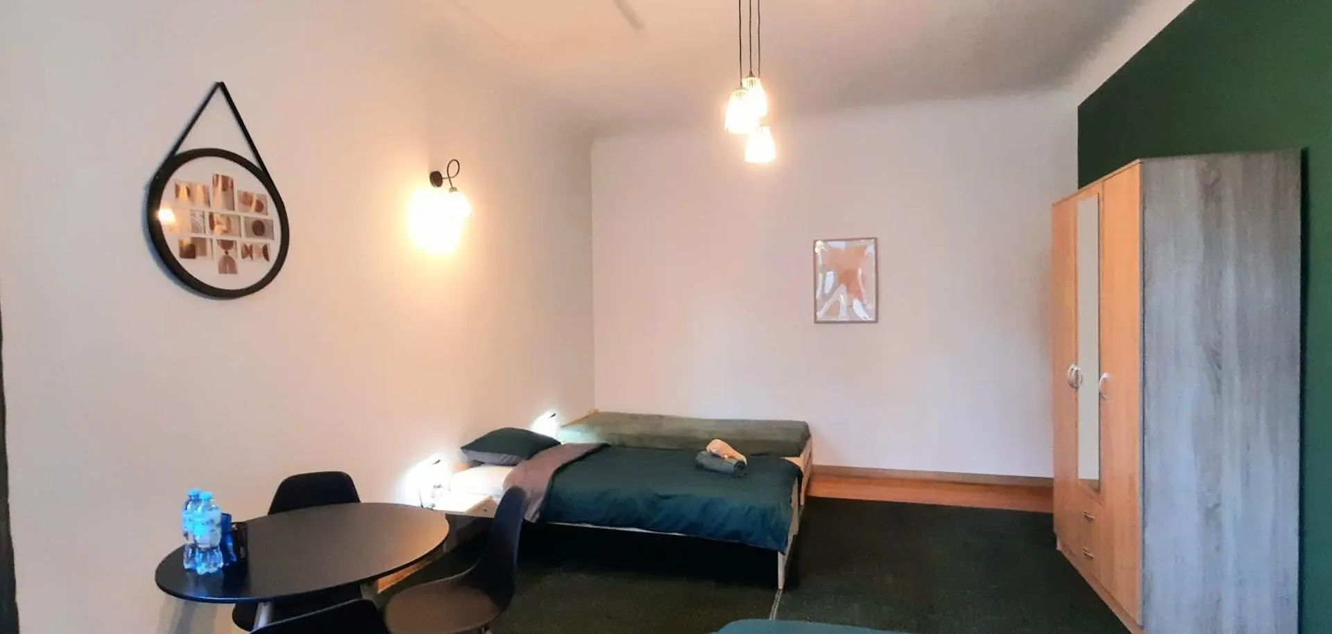 Hostel Stacja Jezyce Pokoj #3 Poznan Poland